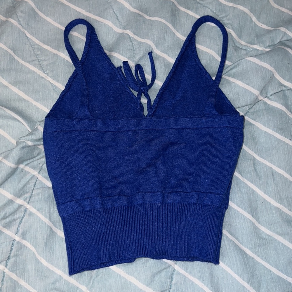 Cropped Tank - Picture 2 of 3